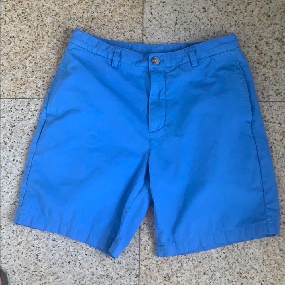 Vineyard Vines shorts